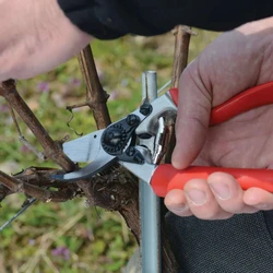 מזמרה ידנית FELCO פלקו 7